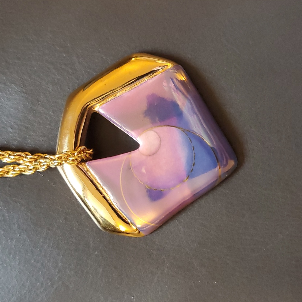 Vintage Gold Purple Blue Hand Painted Artist Signed Geometric Pendant Necklace - Picture 2 of 12